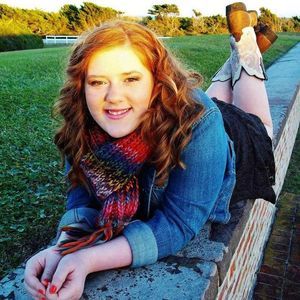 Meet your Posher, Chloé